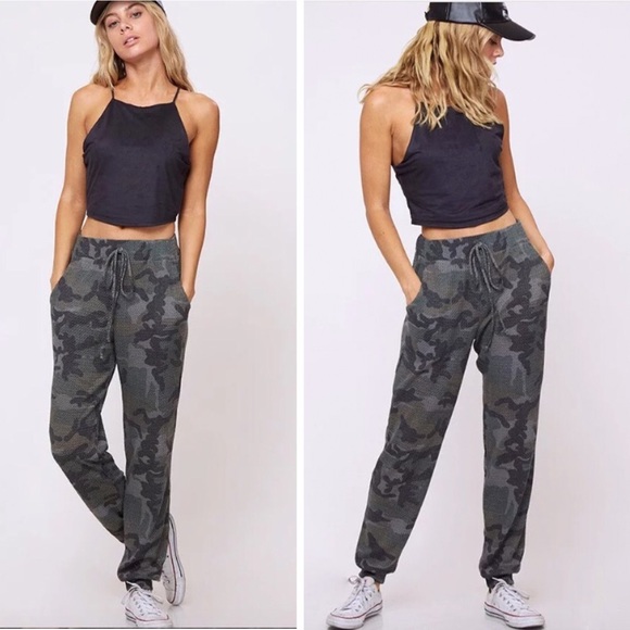 Make Offer 🌷Camouflage Thermal Sweatpants Joggers - Picture 3 of 8
